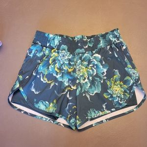 Athletic Shorts Floral